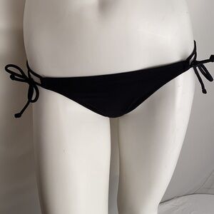 Victoria’s Secret The Bow Bikini black bottoms S
